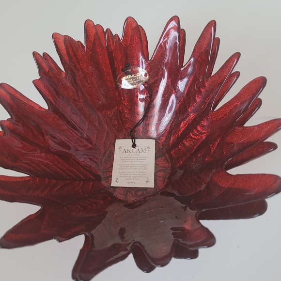 Poinsettia bowl in red - Picture 2 of 8